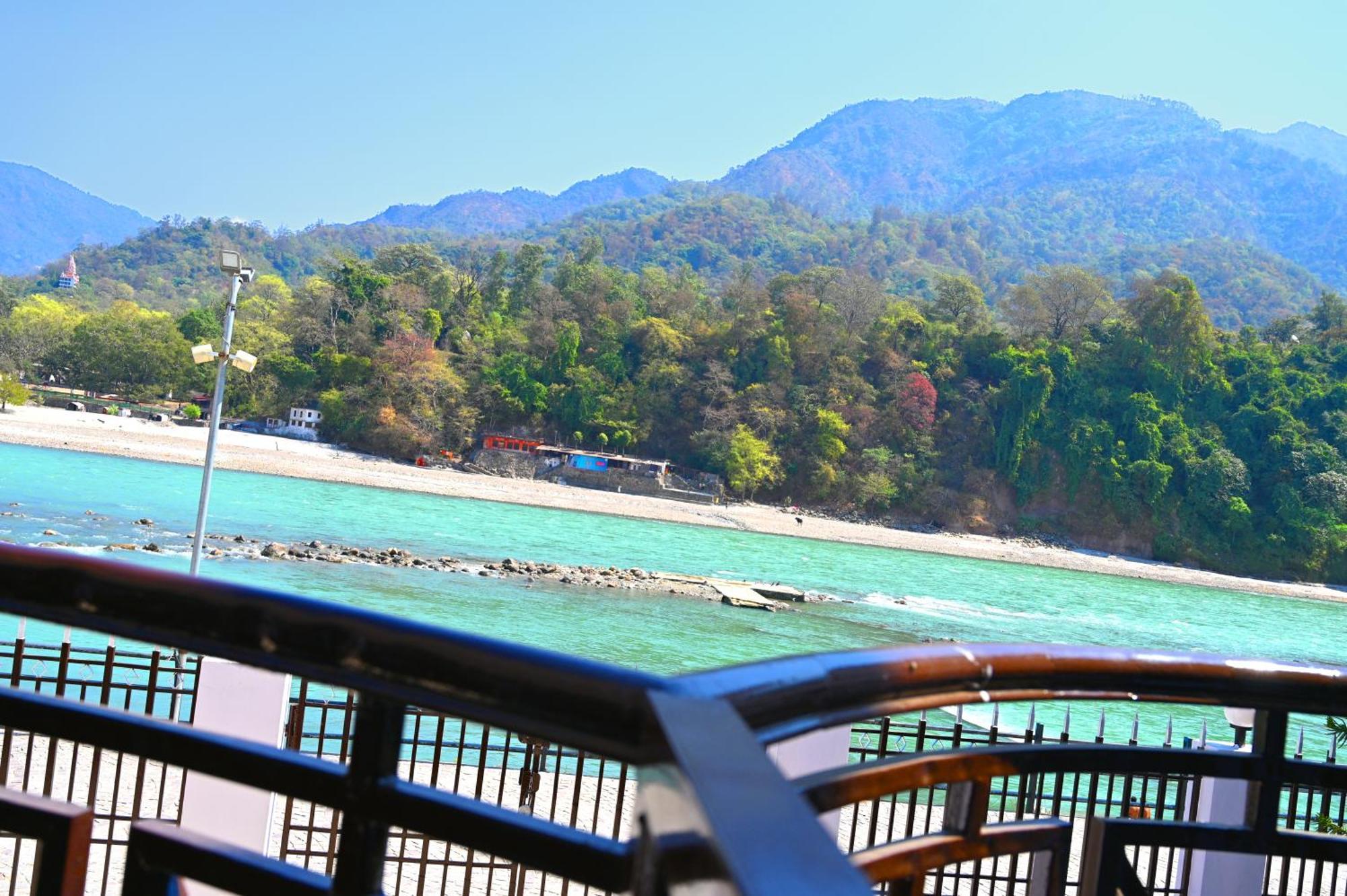 Hotel Prasanna Inn Rishikesh Exterior photo